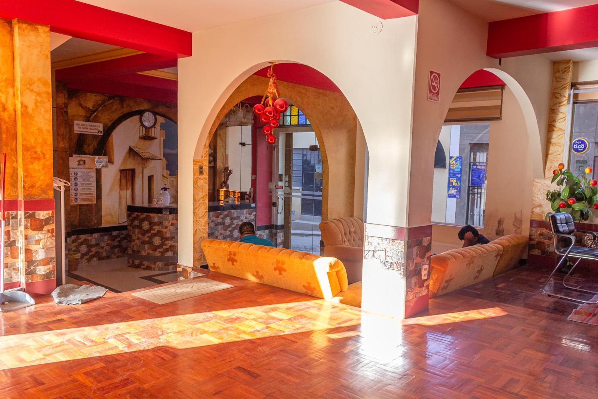 Hostal Sonia Copacabana  Extérieur photo